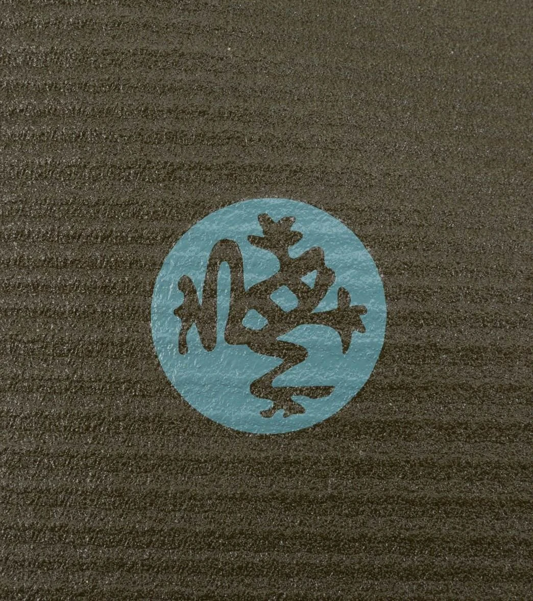 Manduka PROlite Yoga Mat 71" 4.7mm Opa 5 Manduka PROlite Yoga Mat 71" 4.7mm Opa - Image 5