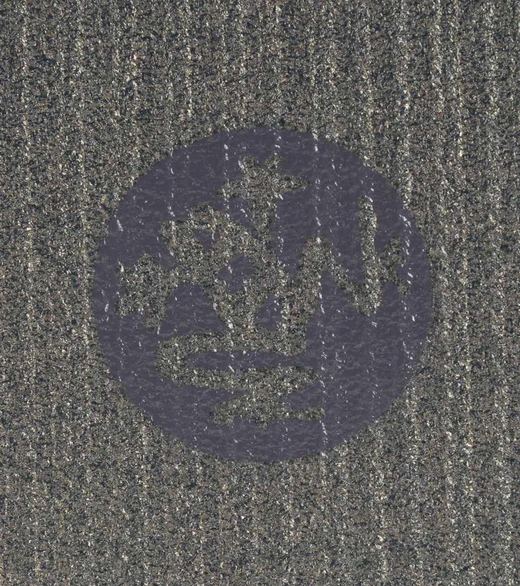 Manduka PROlite Yoga Mat 71" 4.7mm Nuru 5 Manduka PROlite Yoga Mat 71" 4.7mm Nuru - Image 5