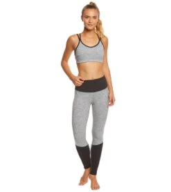 Manduka Cross Strap Yoga Bra Herringbone -ZenFlow Outlet Store 1740159418403 herringbone 4a