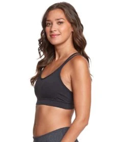 Manduka Cross Strap Yoga Bra -ZenFlow Outlet Store 1740159615011 black 3a
