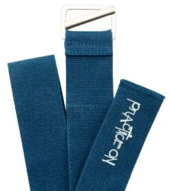 Manduka AligN 8' Yoga Strap -ZenFlow Outlet Store 1741428260899 maldive 2a
