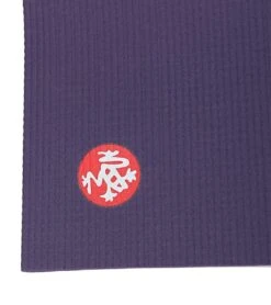 Manduka PRO Yoga Mat 71" 6mm Black Magic -ZenFlow Outlet Store 1745890443299 blackmagic 5a