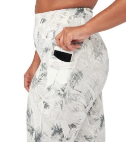 Manduka Pro High Waisted 7/8 Yoga Leggings 24 Manduka Pro High Waisted 7/8 Yoga Leggings -ZenFlow Outlet Store 4346623033387 greytropics 3a