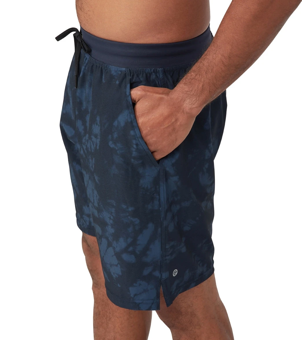 Manduka Men's Performance Classic Rise Shorts Navy Tie Dye 2 Manduka Men's Performance Classic Rise Shorts Navy Tie Dye - Image 2