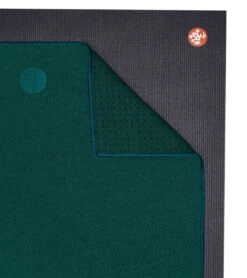 Manduka Yogitoes® Yoga Mat Towel, 71" Deep Sea -ZenFlow Outlet Store 6895580184619 deepsea 4a 1