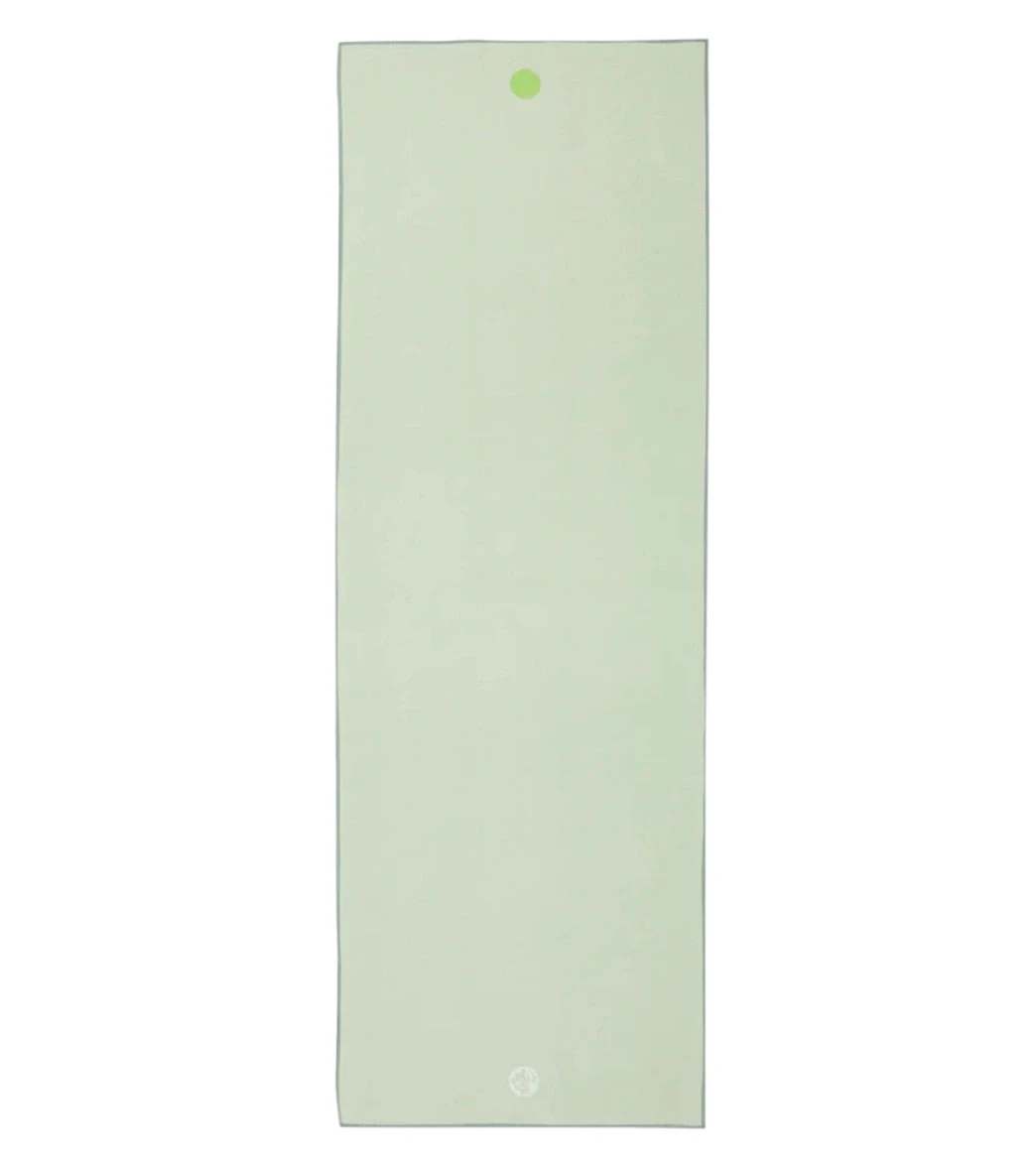 Manduka Yogitoes+ Repreve® Yoga Mat Towel, 71" Celadon Green 5 Manduka Yogitoes+ Repreve® Yoga Mat Towel, 71" Celadon Green - Image 5