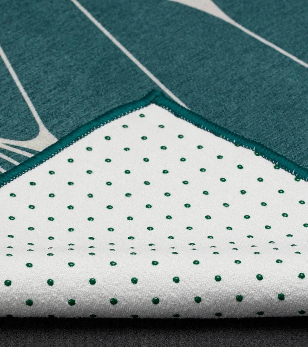 Manduka Yogitoes+ Repreve® Yoga Mat Towel, 71" 14 Manduka Yogitoes+ Repreve® Yoga Mat Towel, 71" - Image 14