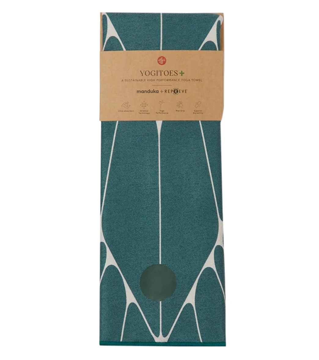 Manduka Yogitoes+ Repreve® Yoga Mat Towel, 71" 15 Manduka Yogitoes+ Repreve® Yoga Mat Towel, 71" - Image 15