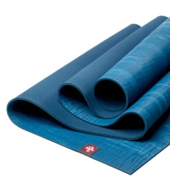 Manduka PROlite Yoga Mat 71" 4.7mm Atoll Marble 6 Manduka PROlite Yoga Mat 71" 4.7mm Atoll Marble -ZenFlow Outlet Store 7057401577515 atollmarble 4a