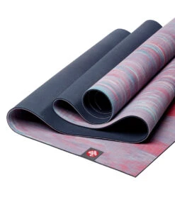 Manduka PROlite Yoga Mat 71" 4.7mm Carval Marble -ZenFlow Outlet Store 7057402036267 carvalmarble 4a