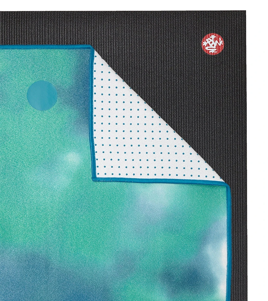 Manduka Yogitoes+ Repreve® Yoga Mat Towel, 71" Lido Sky 3 Manduka Yogitoes+ Repreve® Yoga Mat Towel, 71" Lido Sky - Image 3