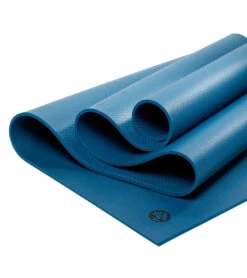 Manduka PRO Yoga Mat 71" 6mm Aquamarine 8 Manduka PRO Yoga Mat 71" 6mm Aquamarine -ZenFlow Outlet Store 7139074080811 aquamarine 5a
