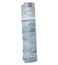 Manduka EKO 2.0 Yoga Mat 71" 4.7mm Black Clay Marble 7 Manduka EKO 2.0 Yoga Mat 71" 4.7mm Black Clay Marble -ZenFlow Outlet Store 7139074900011 blackclaymarble 4a