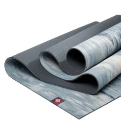 Manduka EKO 2.0 Yoga Mat 71" 4.7mm Black Clay Marble 8 Manduka EKO 2.0 Yoga Mat 71" 4.7mm Black Clay Marble -ZenFlow Outlet Store 7139074900011 blackclaymarble 5a