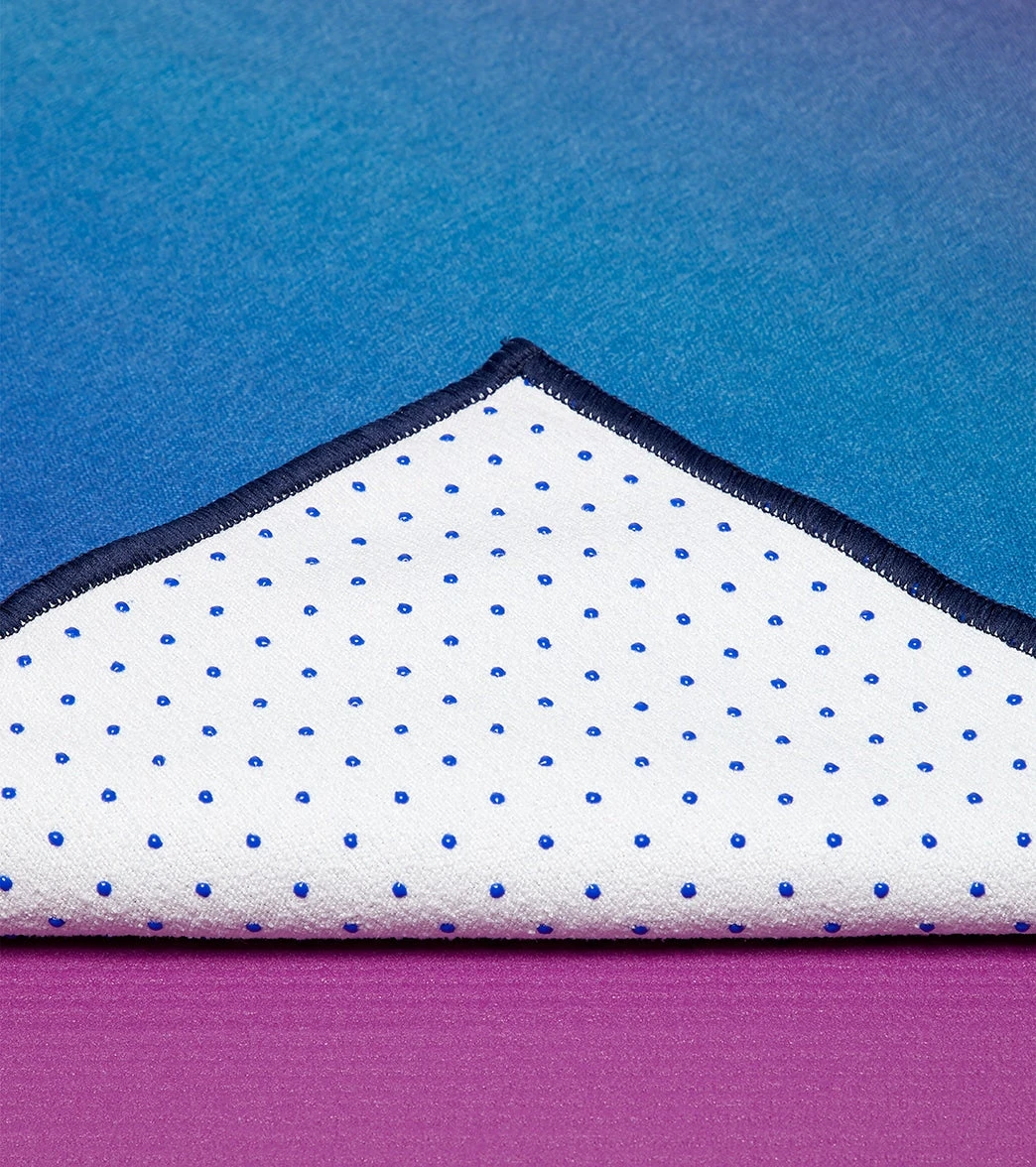 Manduka Yogitoes® Yoga Mat Towel, 71" Amethyst Array 2 Manduka Yogitoes® Yoga Mat Towel, 71" Amethyst Array - Image 2