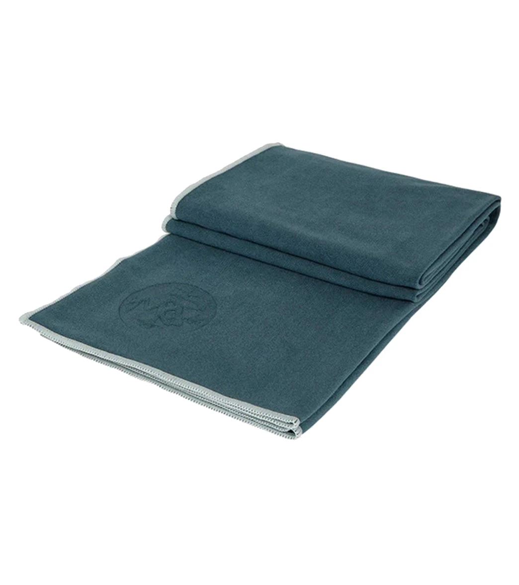 Manduka EQua Mat Towel Long Sage 4 Manduka EQua Mat Towel Long Sage - Image 4